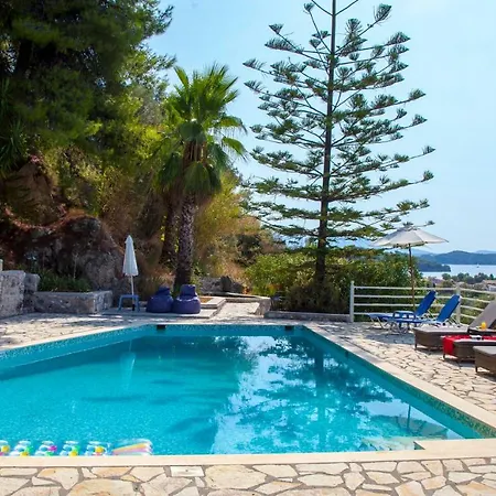 Vparaskevi Nydri (Lefkada)